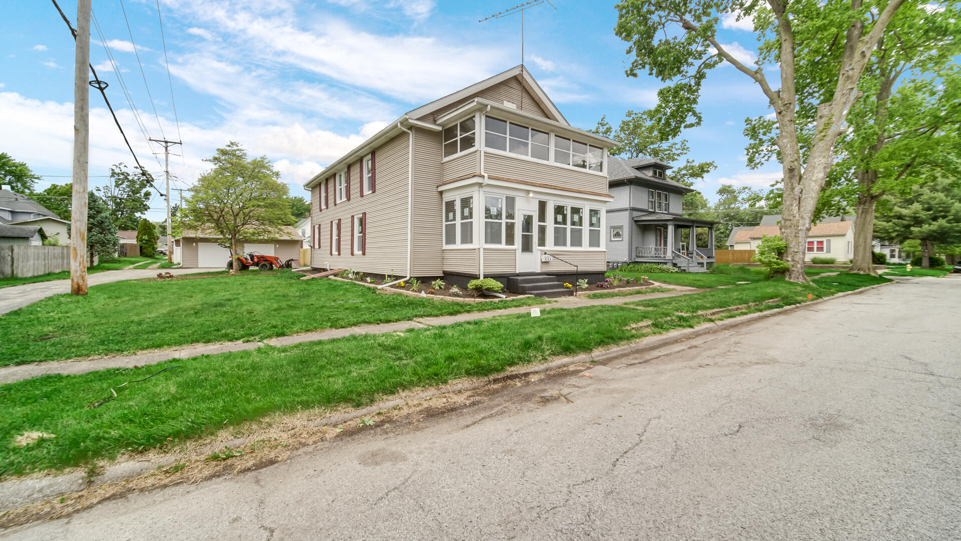 406 D Street, La Porte, IN 46350; Image #5