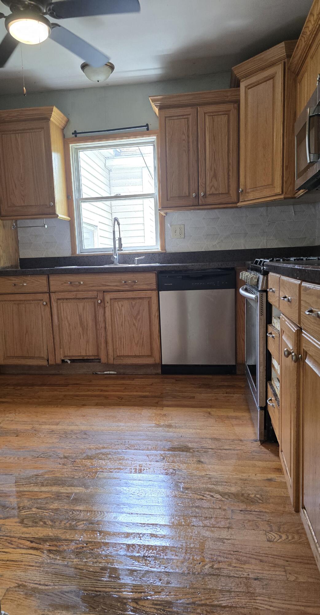 2207 N County Line Road, Portage, IN 46368; Image #9