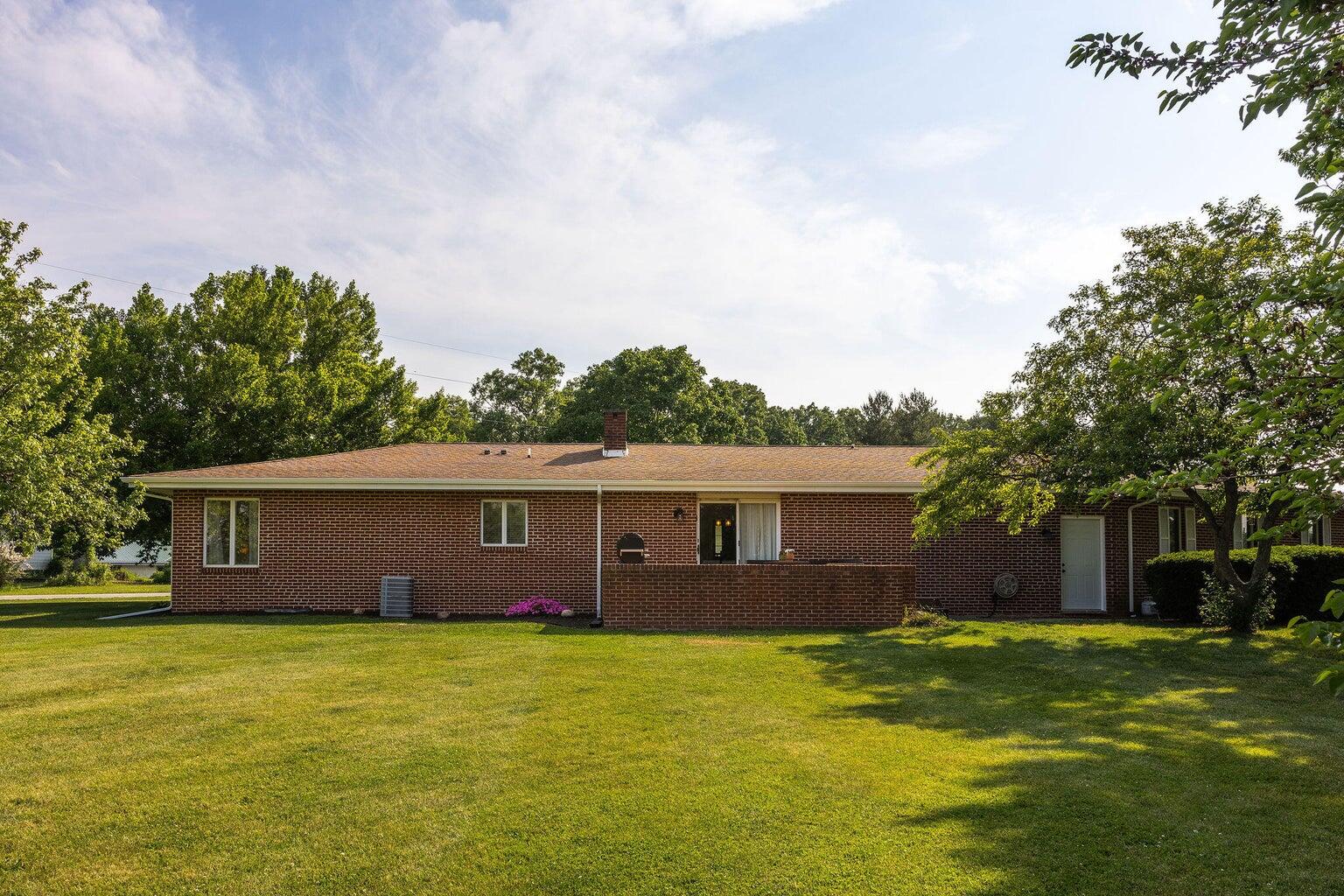 197 W 700 N, Valparaiso, IN 46385; Image #18