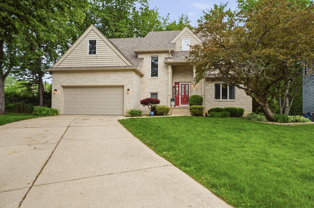 5204 Woodmere Court, Valparaiso, IN 46383; Image #1