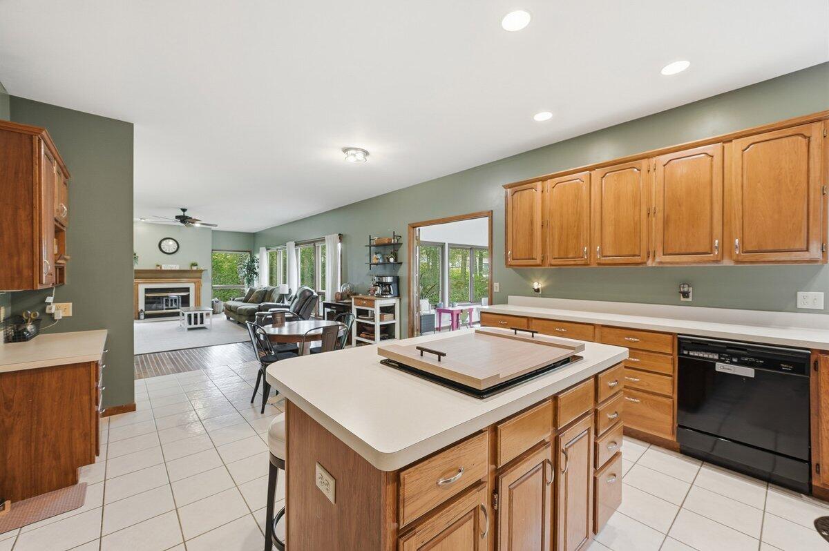 5204 Woodmere Court, Valparaiso, IN 46383; Image #12