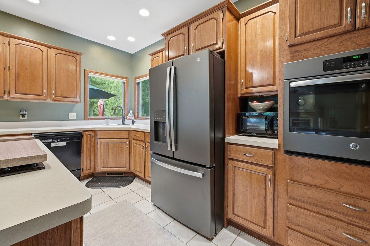 5204 Woodmere Court, Valparaiso, IN 46383; Image #13