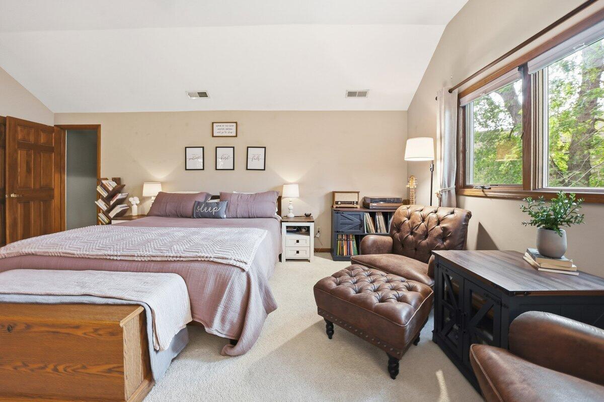 5204 Woodmere Court, Valparaiso, IN 46383; Image #21