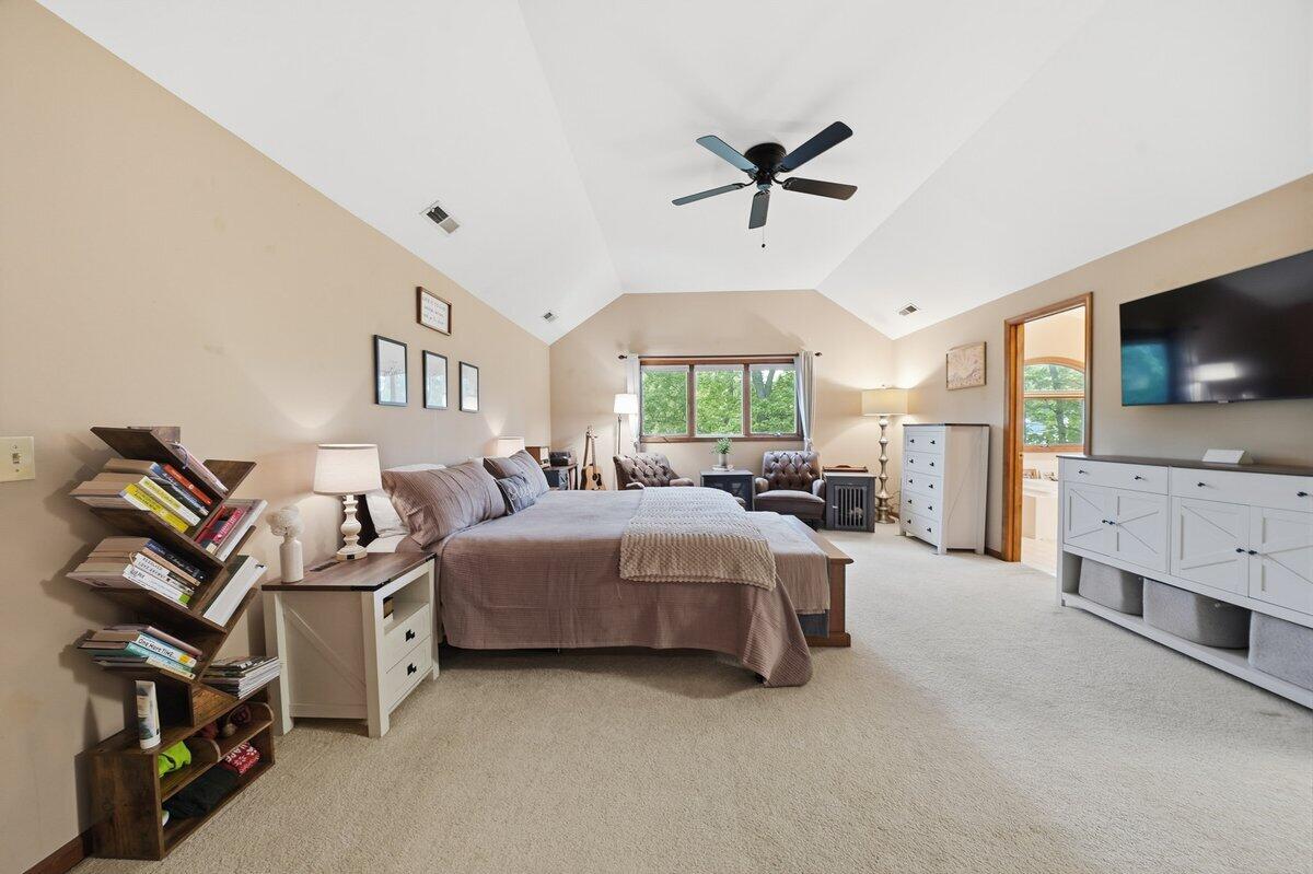 5204 Woodmere Court, Valparaiso, IN 46383; Image #22