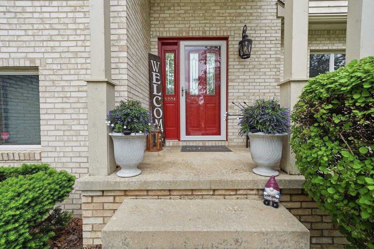 5204 Woodmere Court, Valparaiso, IN 46383; Image #3
