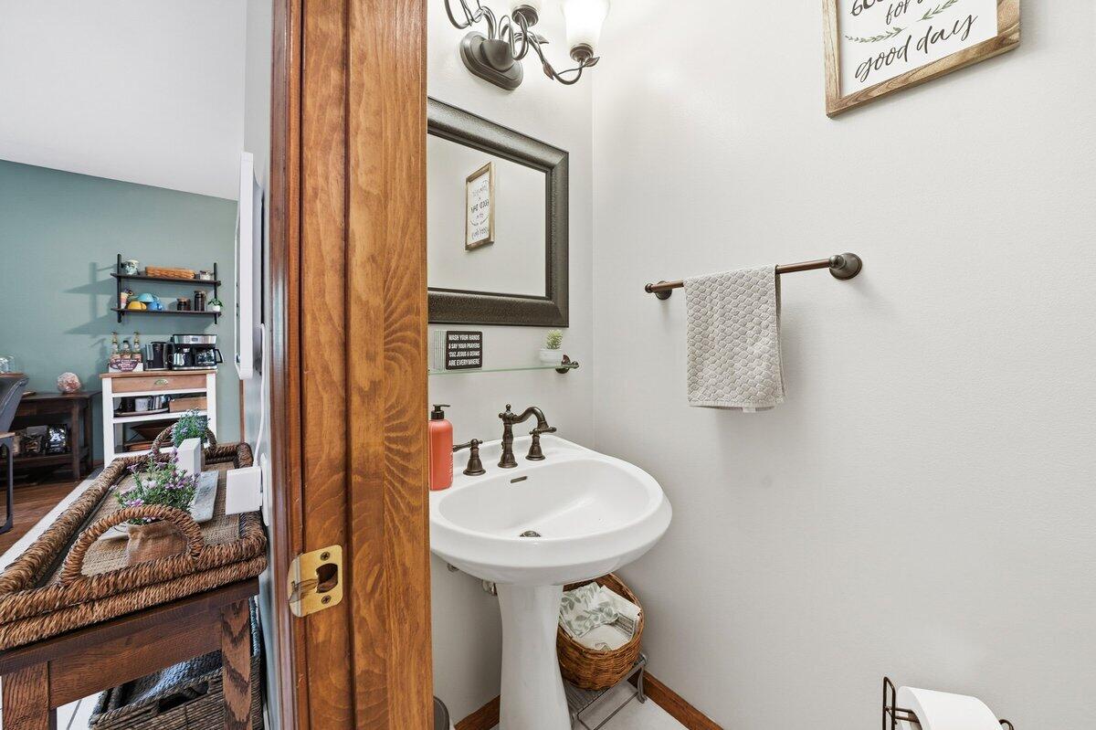 5204 Woodmere Court, Valparaiso, IN 46383; Image #32