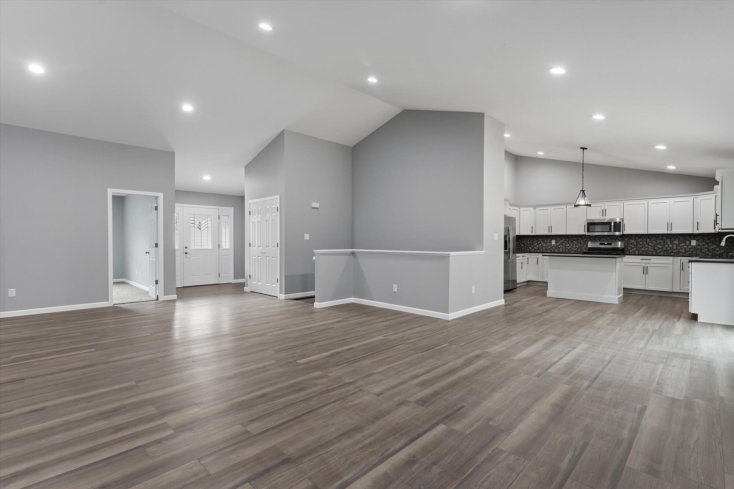 53784 Terre Verde Hills Court, South Bend, IN 46628; Image #6