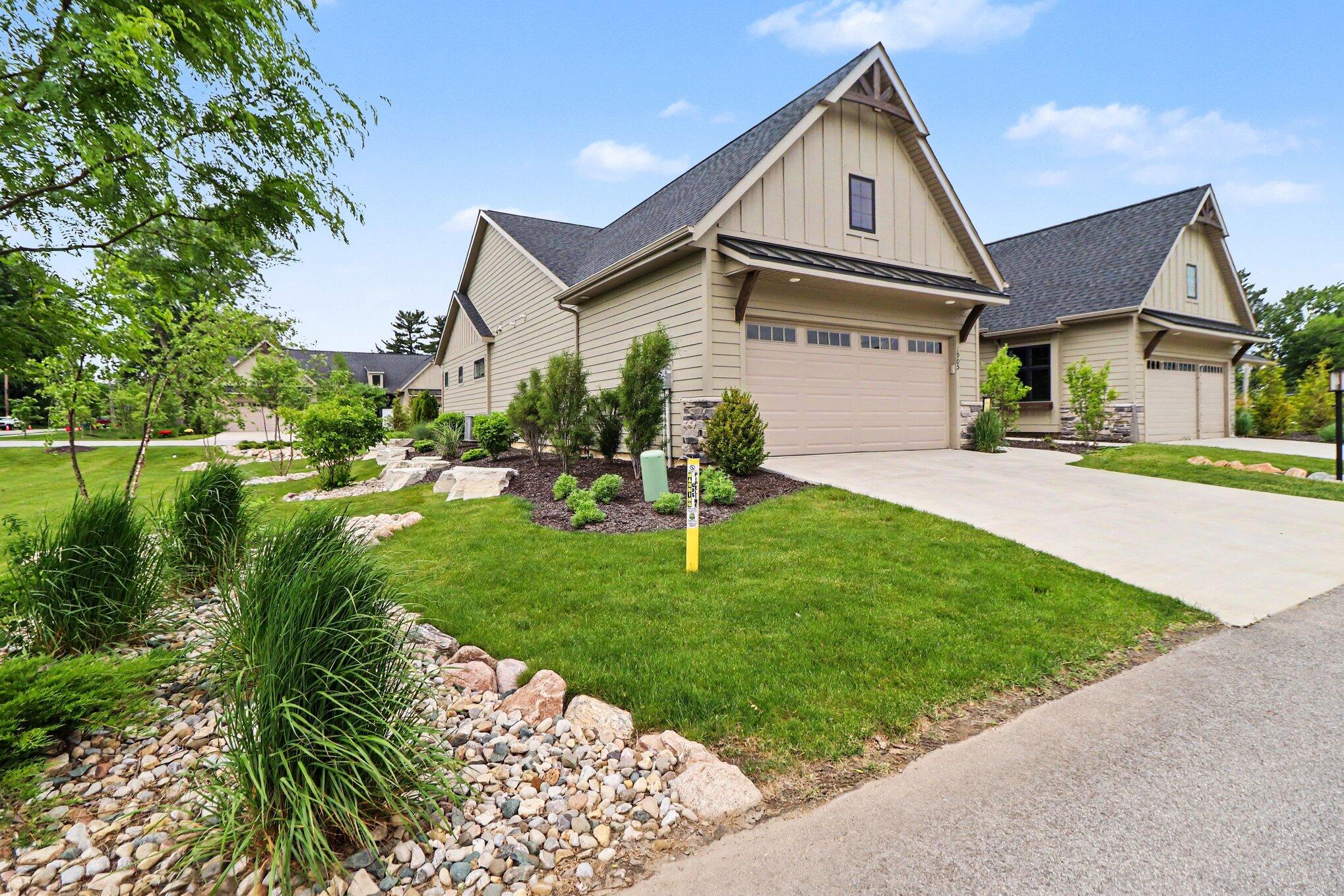 1905 E Woodglen Circle, Valparaiso, IN 46383; Image #2