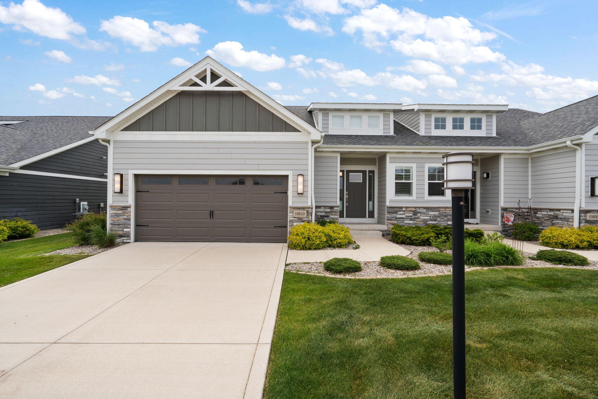 10810 Scarlett Oak Drive, St. John, IN 46373; Image #2