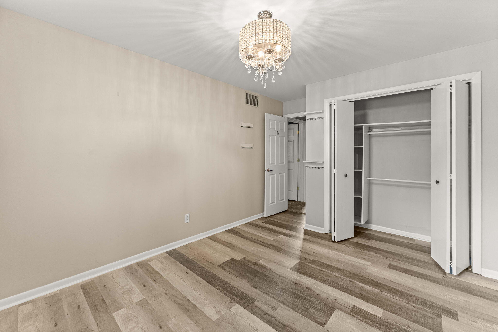 9138 Southmoor Avenue, Highland, IN 46322; Image #14
