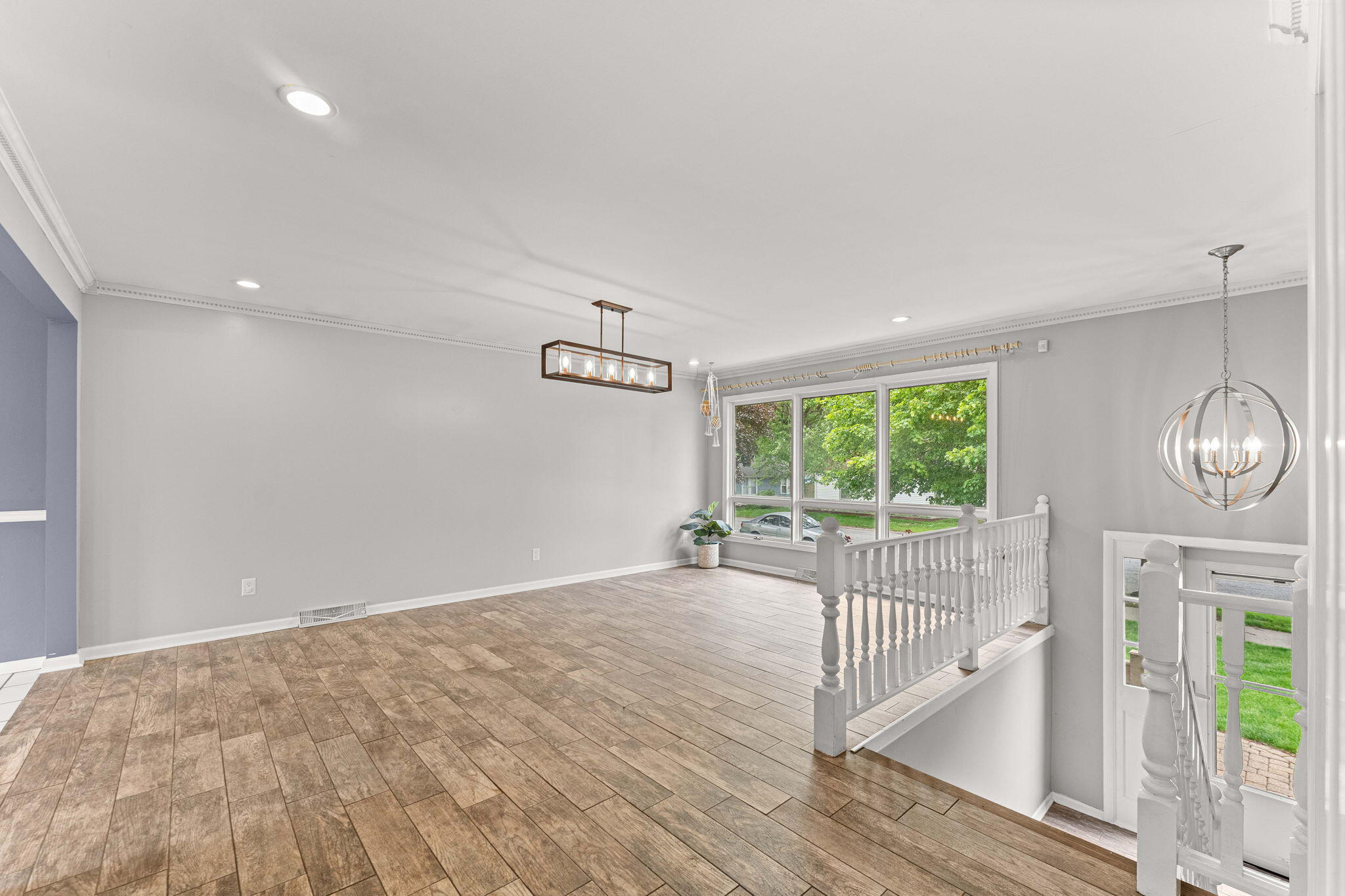9138 Southmoor Avenue, Highland, IN 46322; Image #5