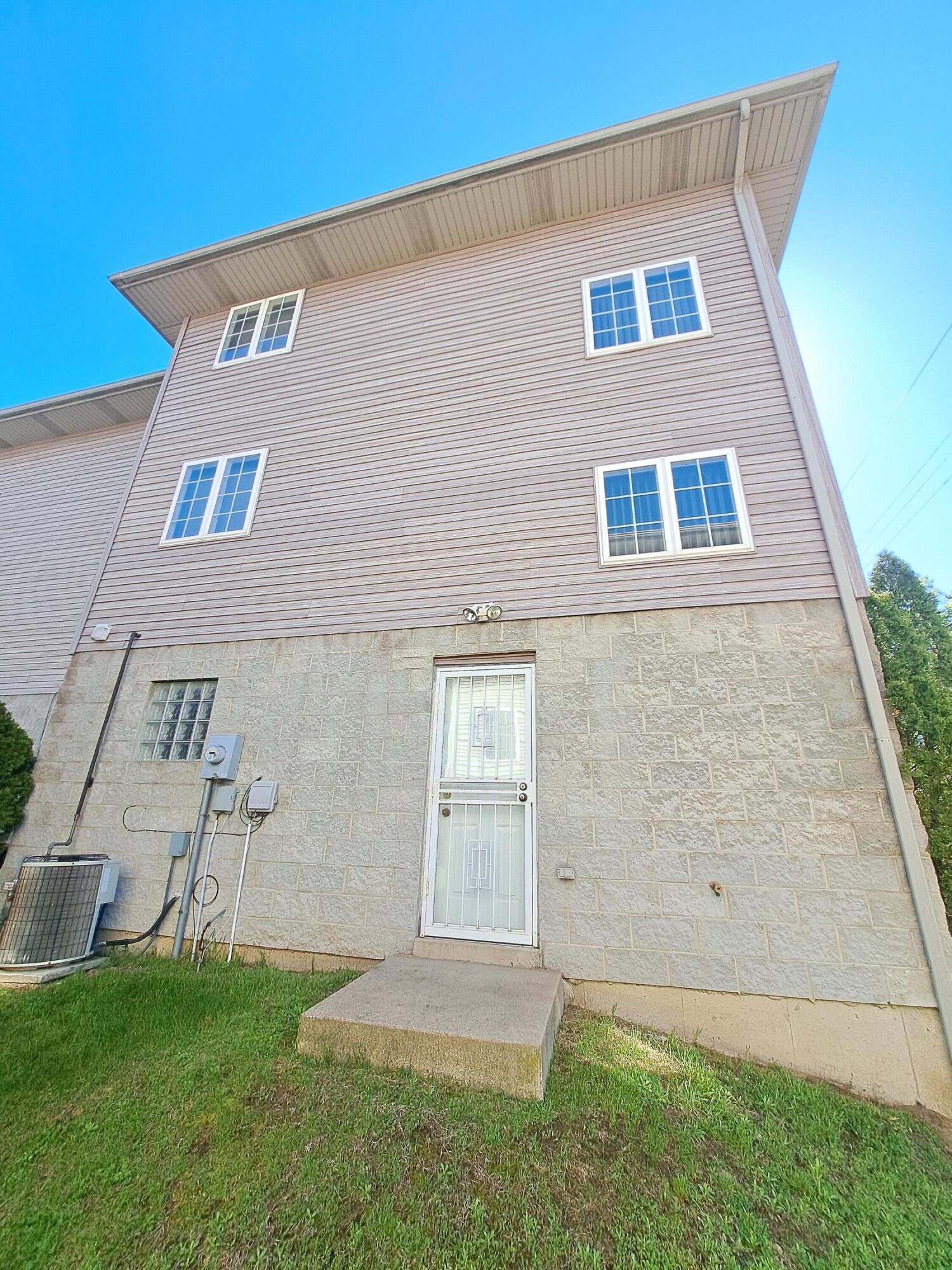 1020 N Shelby Street, Gary, IN 46403; Image #25