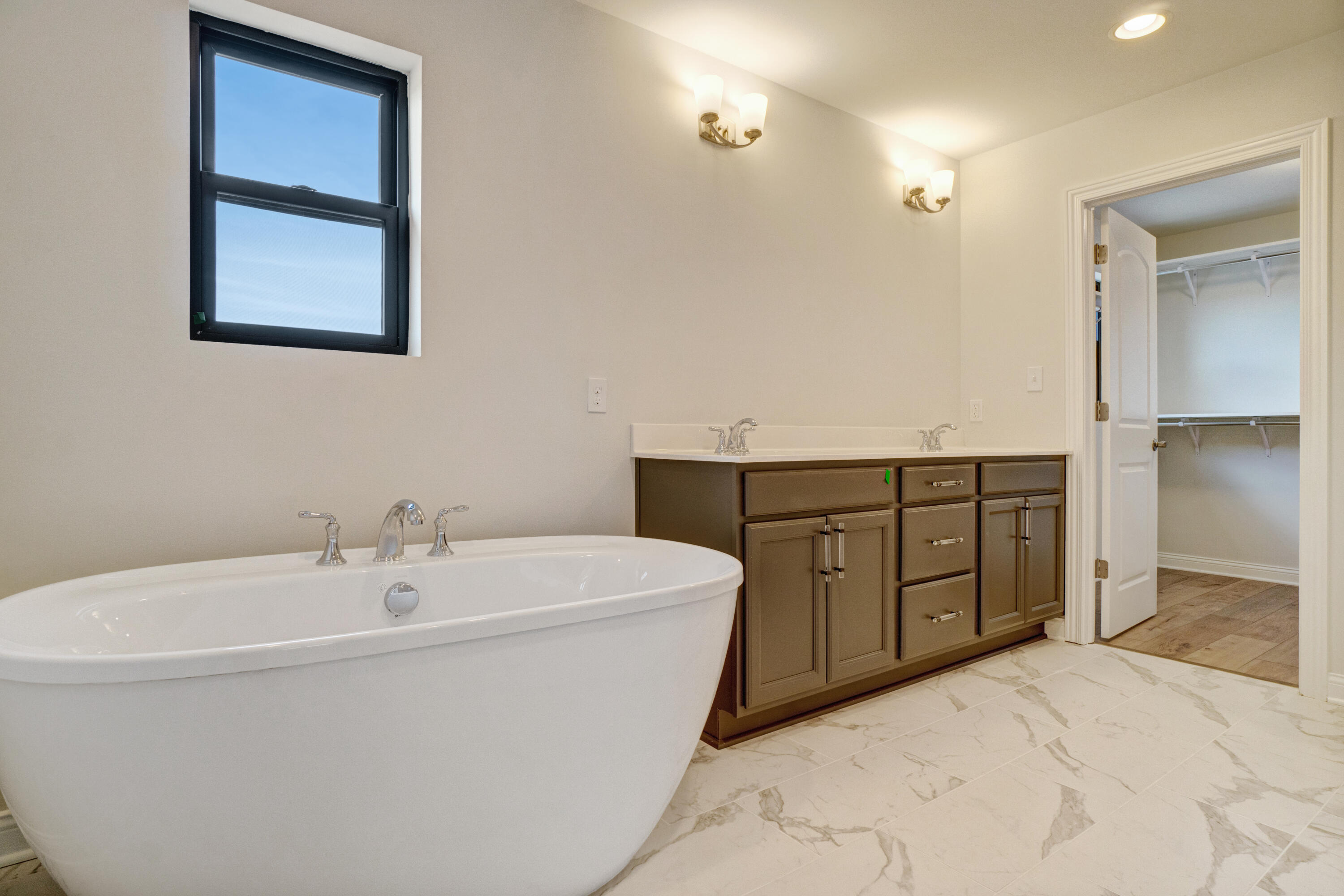 7584 E 115th Avenue, Crown Point, IN 46307; Image #18