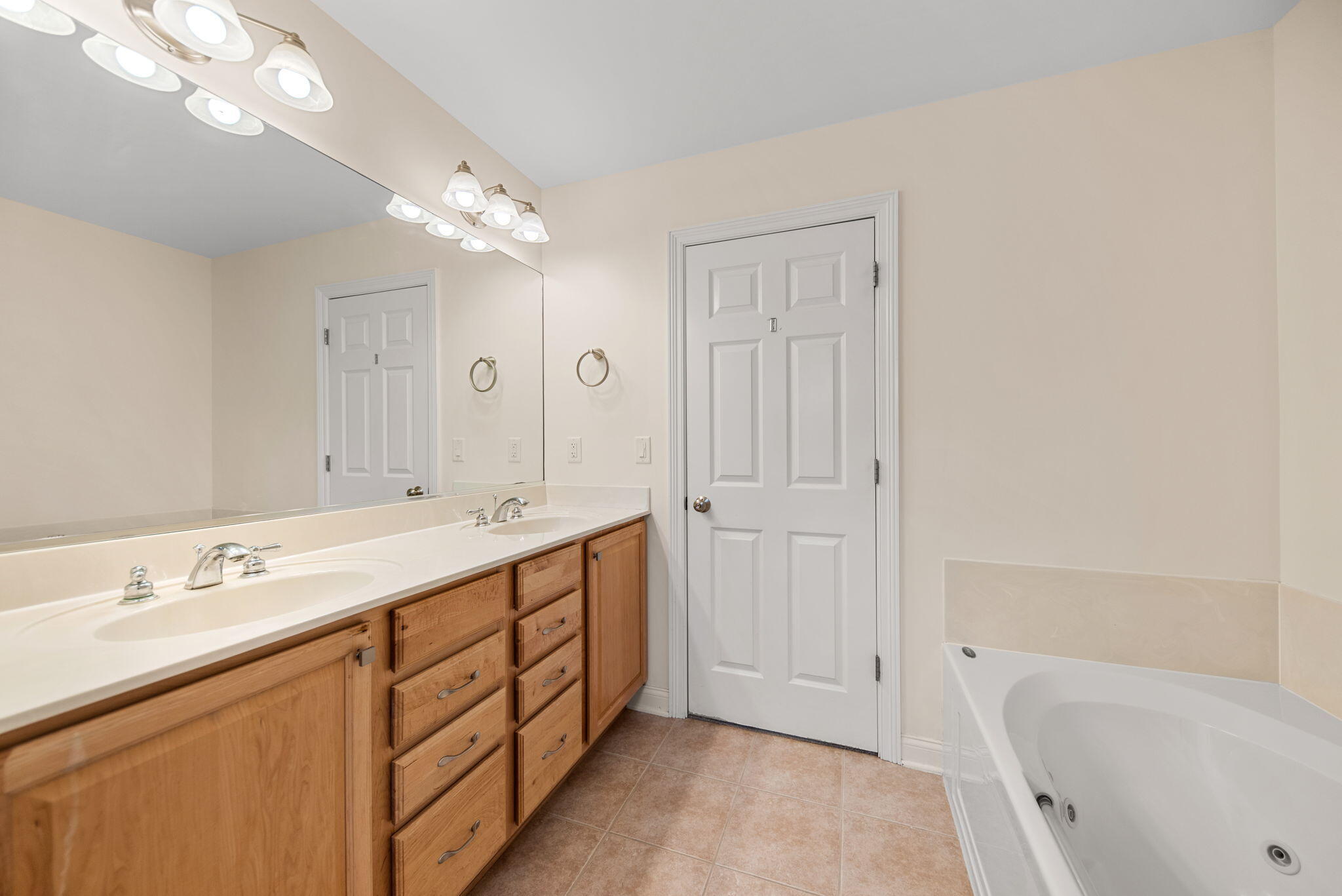1917 Garland Circle Drive, Valparaiso, IN 46383; Image #17