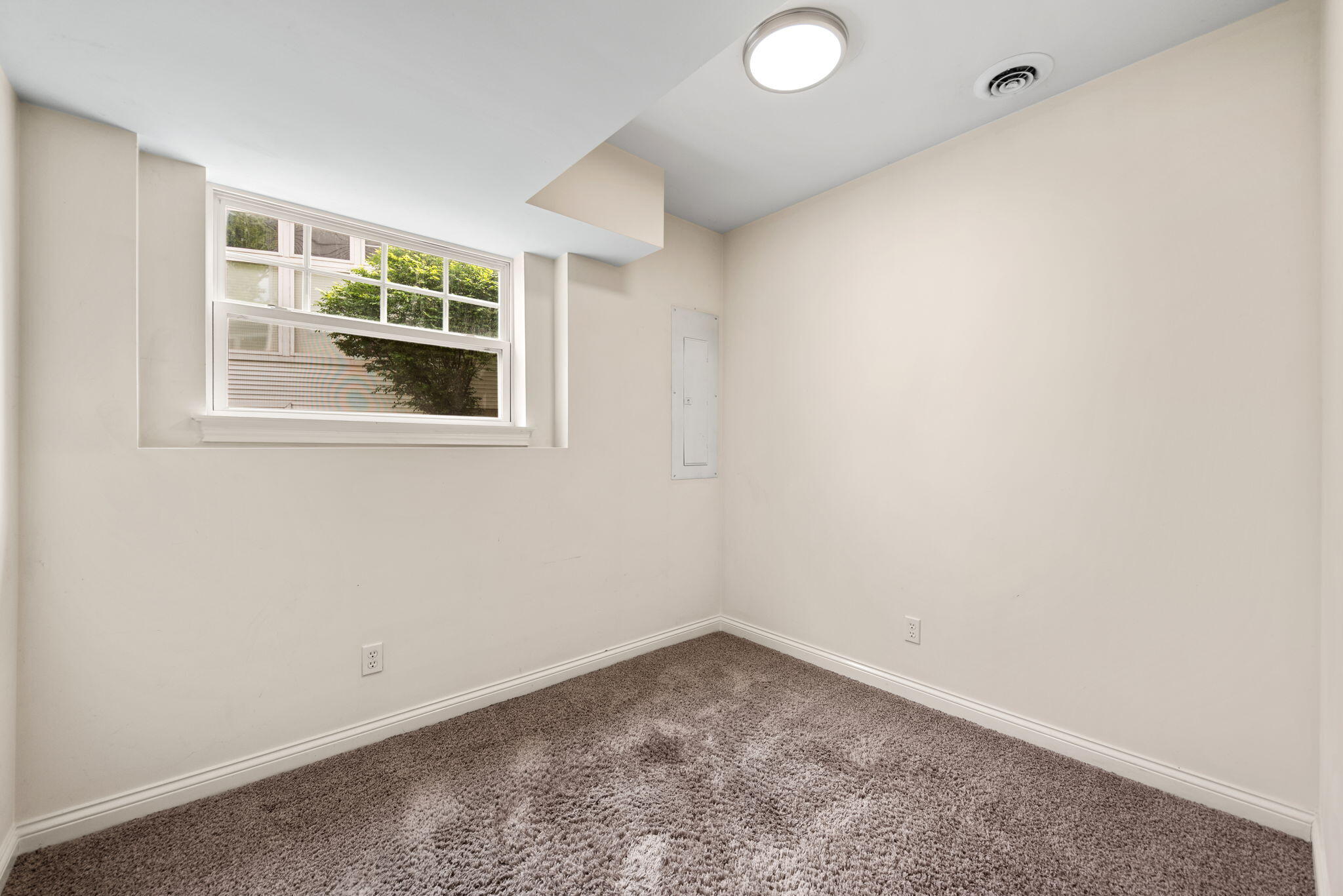 1917 Garland Circle Drive, Valparaiso, IN 46383; Image #27
