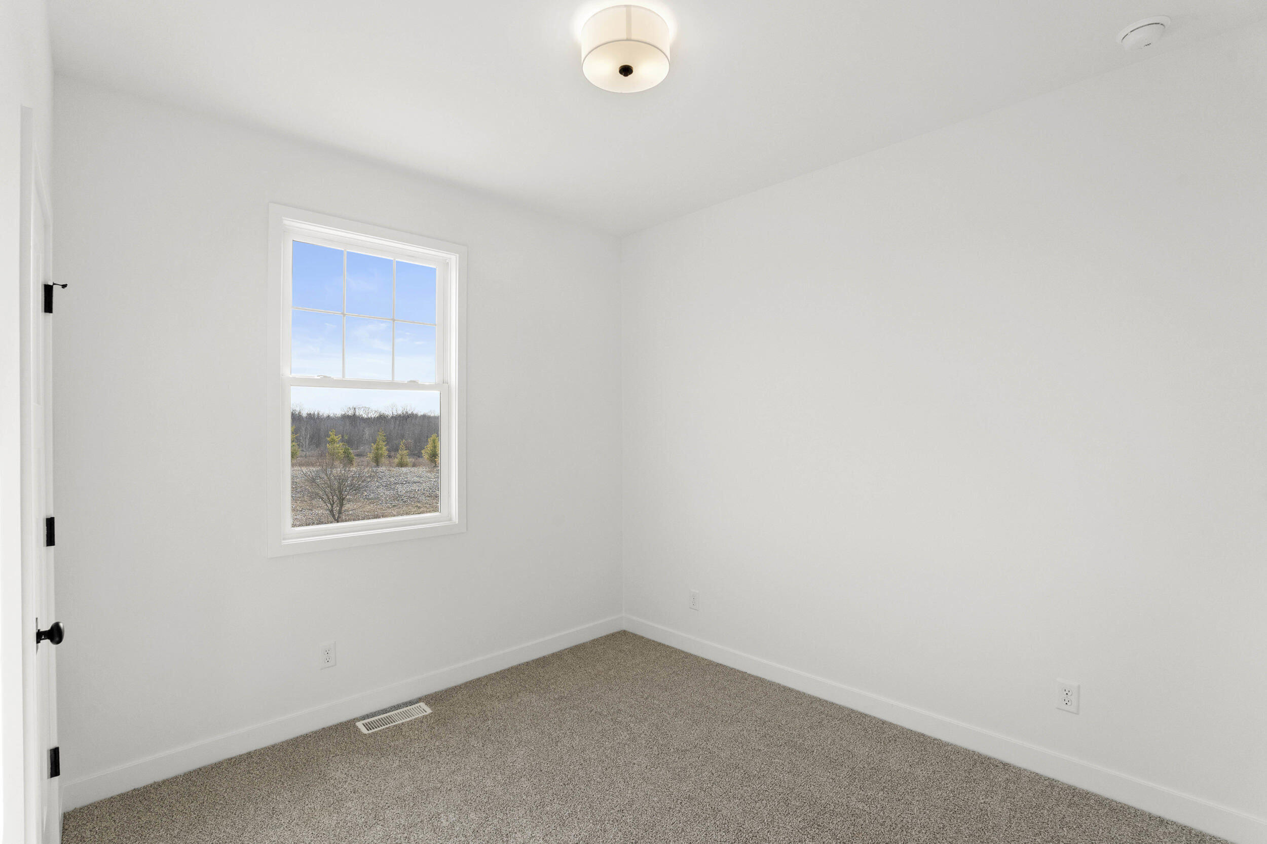 543 Scenic View Avenue, Valparaiso, IN 46385; Image #19