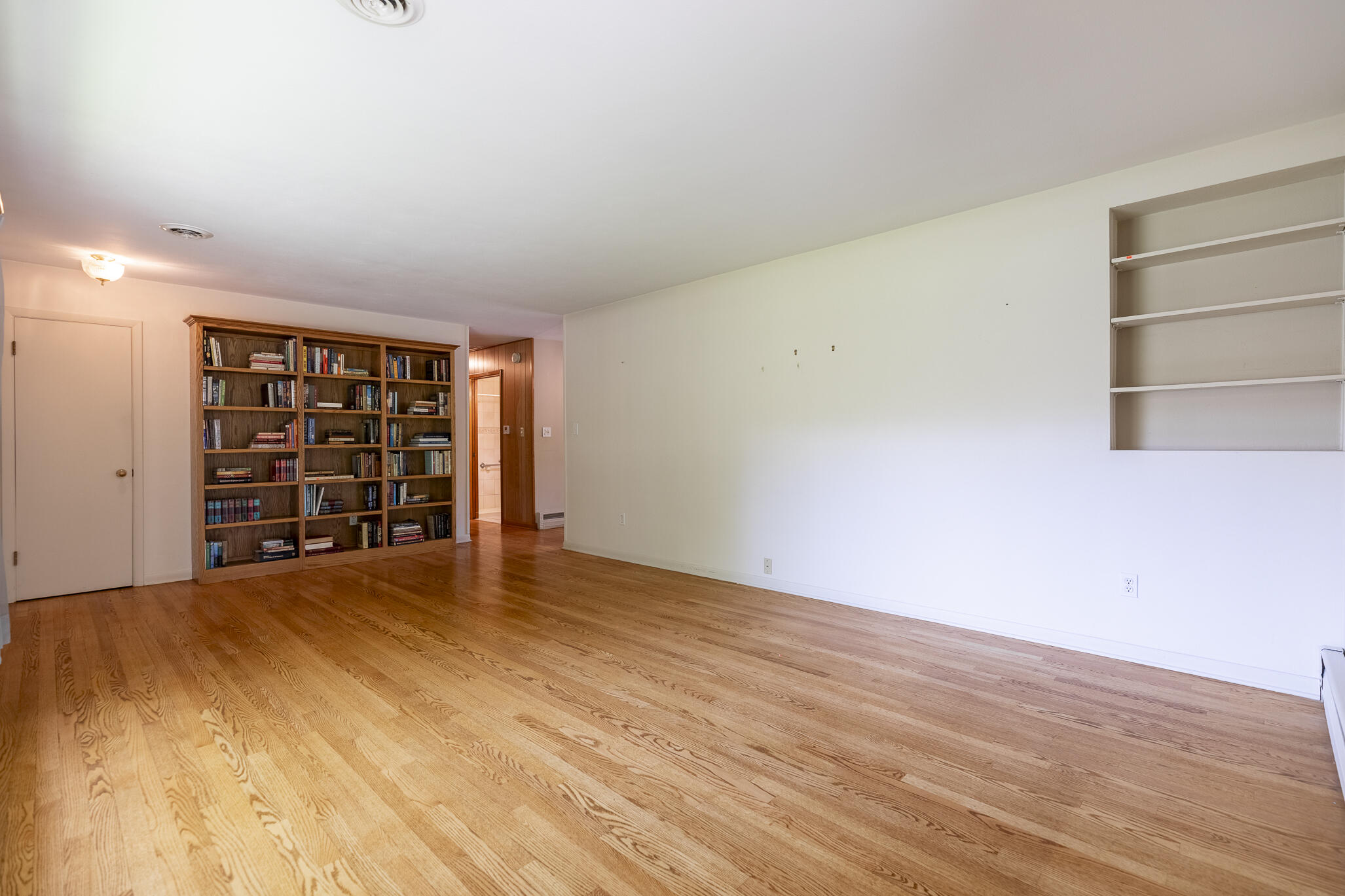 9430 Hilltop Drive, St. John, IN 46373; Image #4