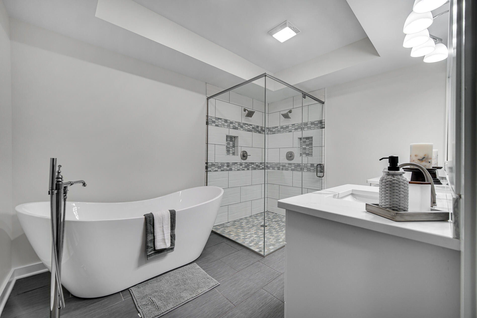 838 N 200 W, Valparaiso, IN 46385; Image #17