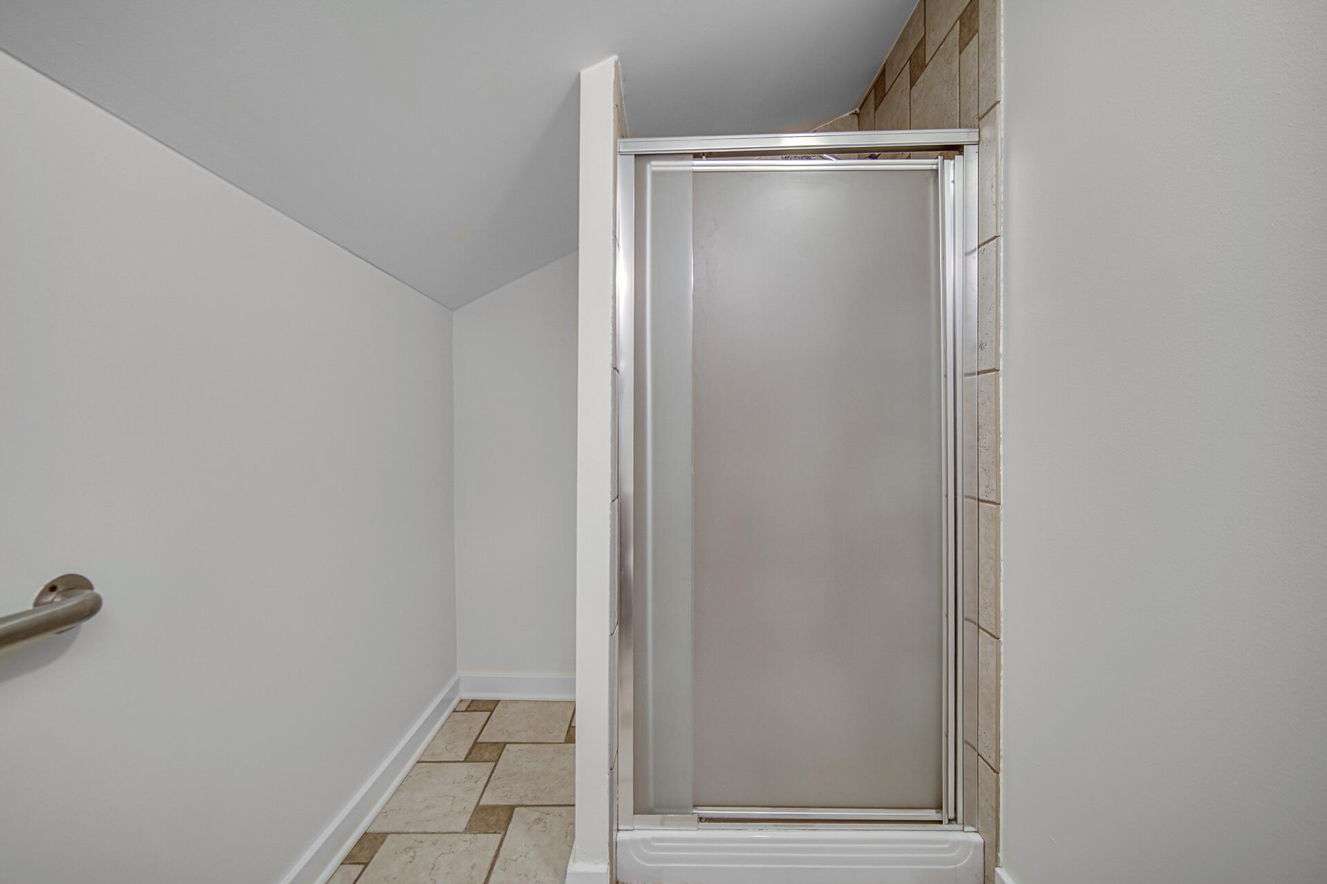 838 N 200 W, Valparaiso, IN 46385; Image #28