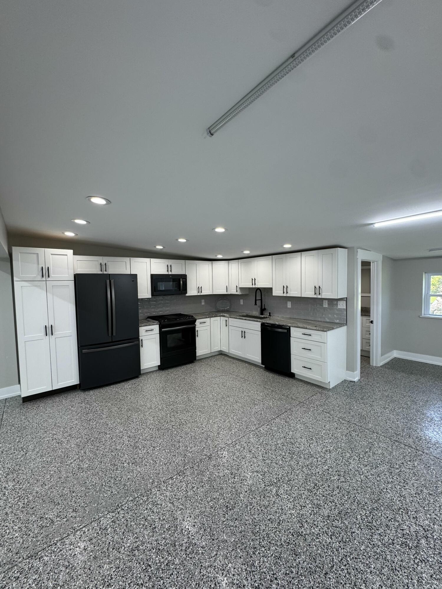 838 N 200 W, Valparaiso, IN 46385; Image #43