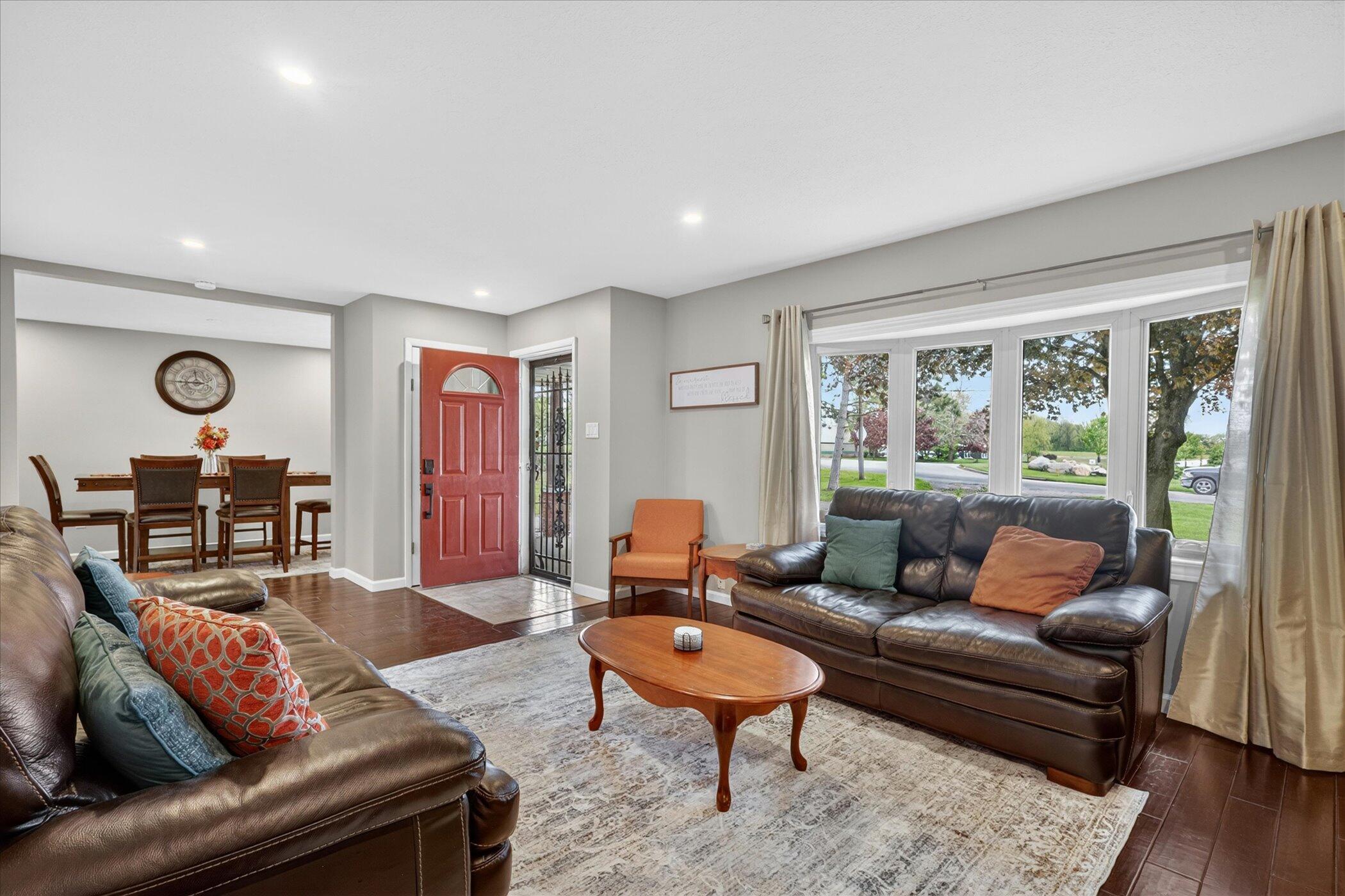 54851 N Pine Road, South Bend, IN 46628; Image #10