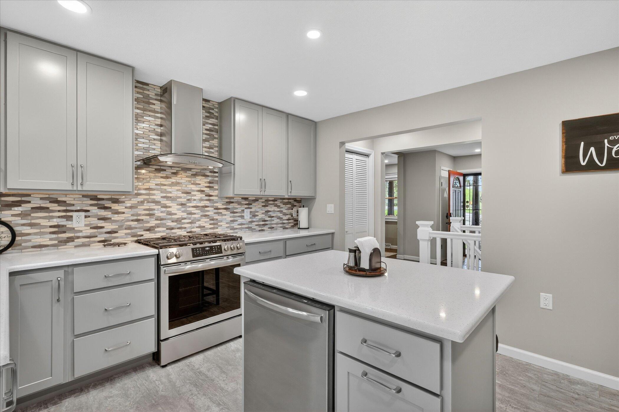 54851 N Pine Road, South Bend, IN 46628; Image #16