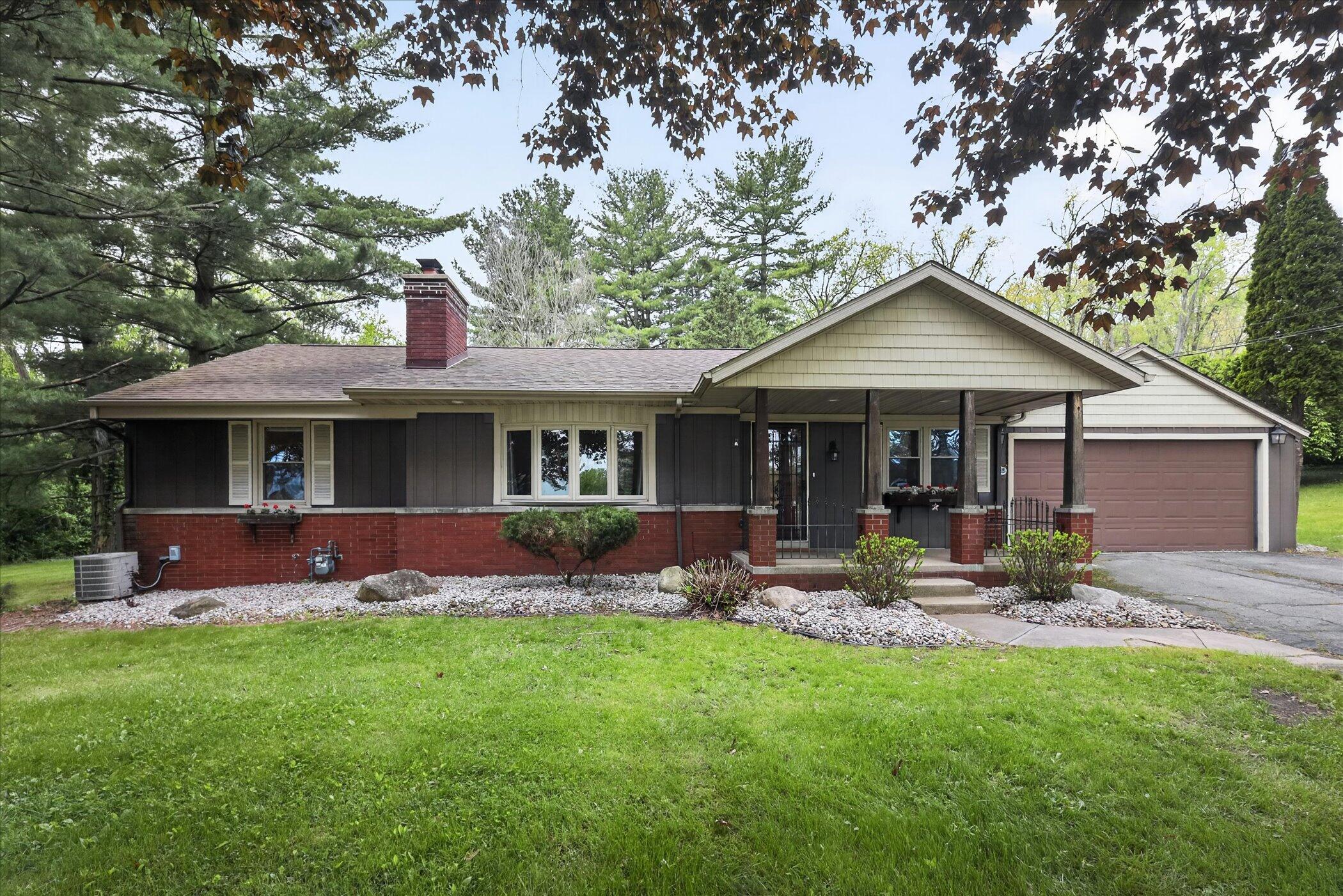 54851 N Pine Road, South Bend, IN 46628; Image #2