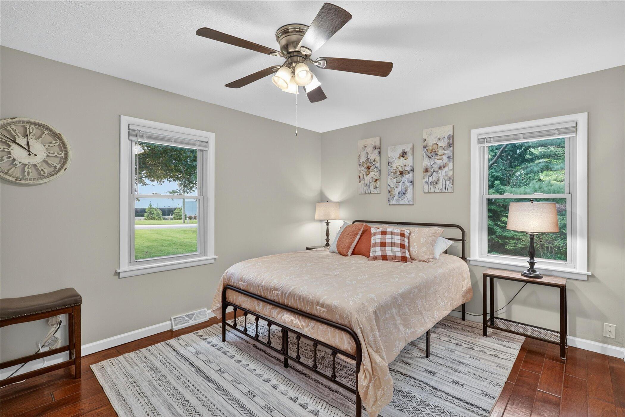 54851 N Pine Road, South Bend, IN 46628; Image #20
