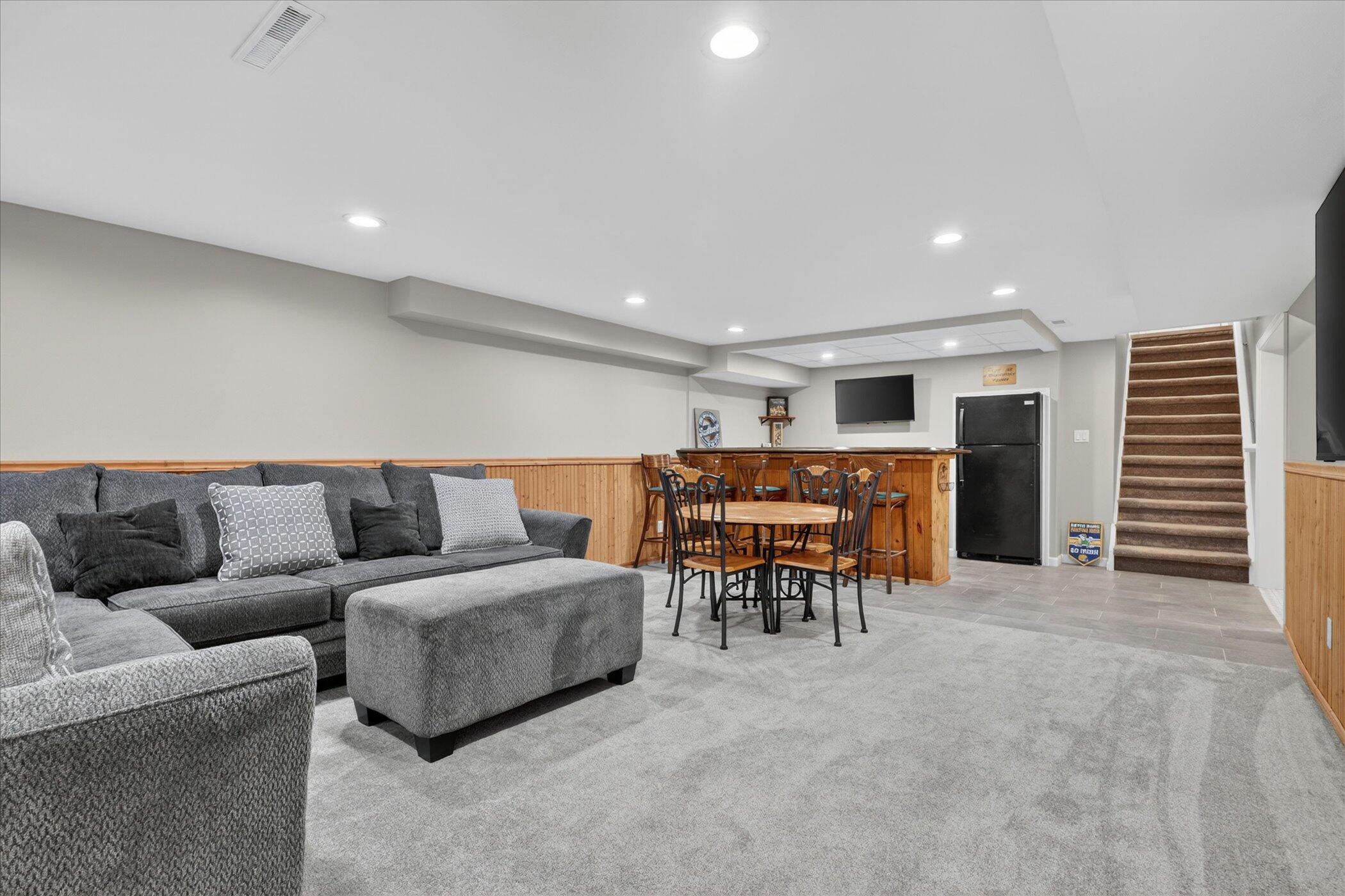 54851 N Pine Road, South Bend, IN 46628; Image #37