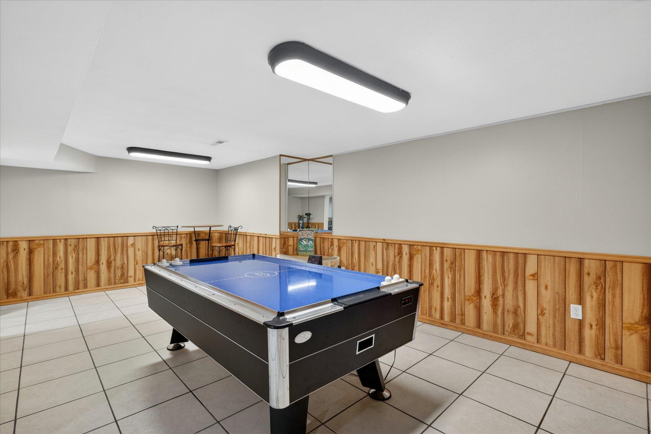 54851 N Pine Road, South Bend, IN 46628; Image #39
