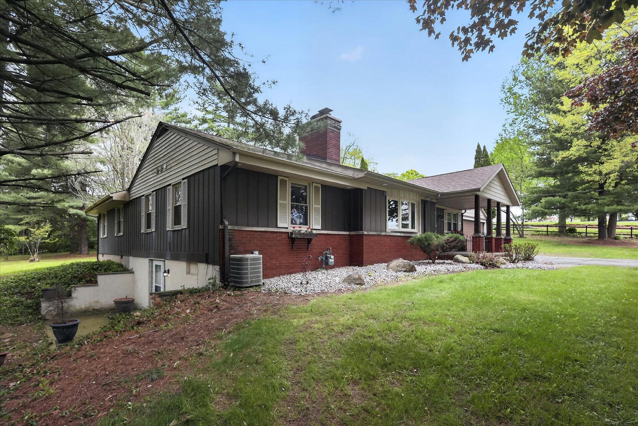 54851 N Pine Road, South Bend, IN 46628; Image #4