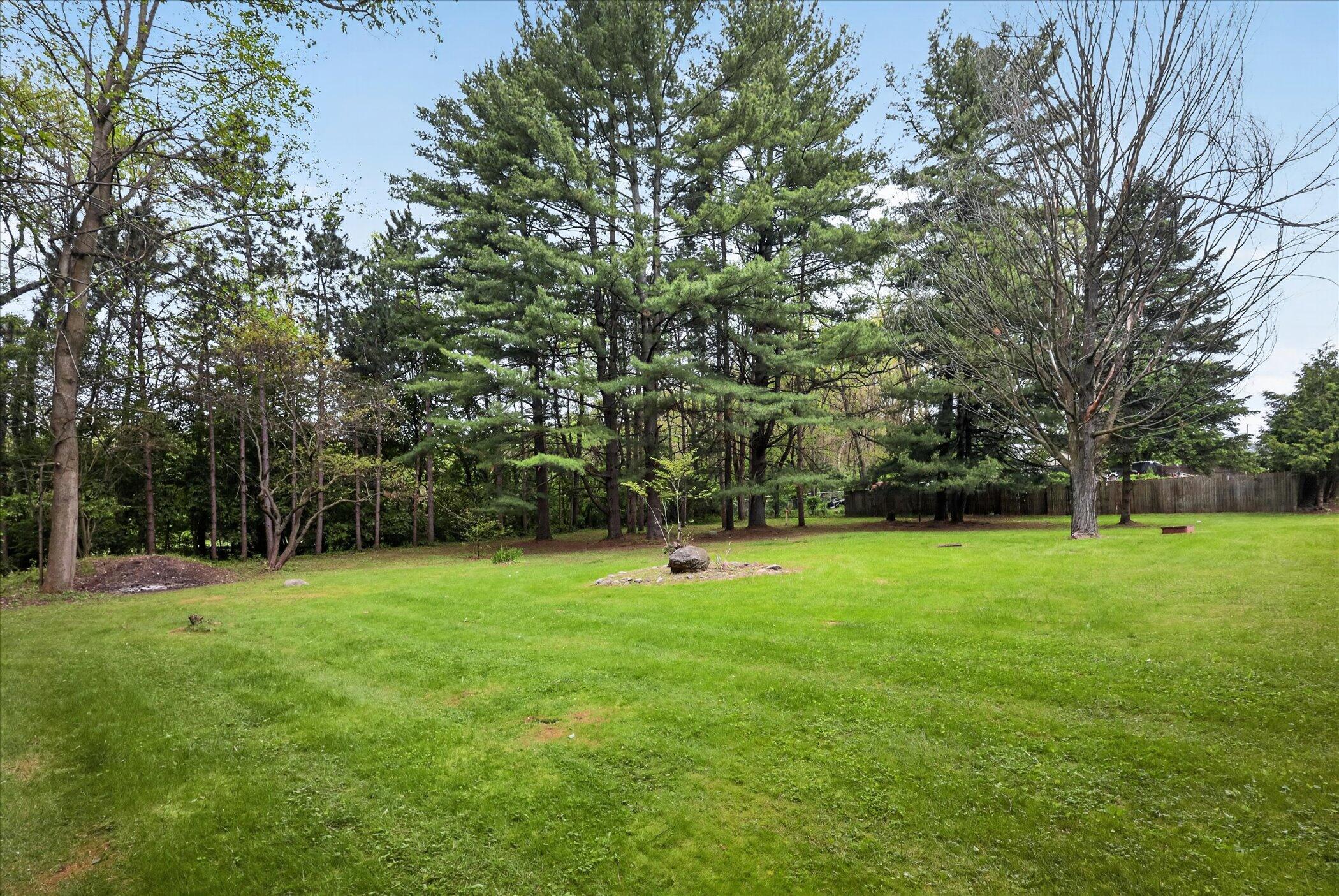 54851 N Pine Road, South Bend, IN 46628; Image #47