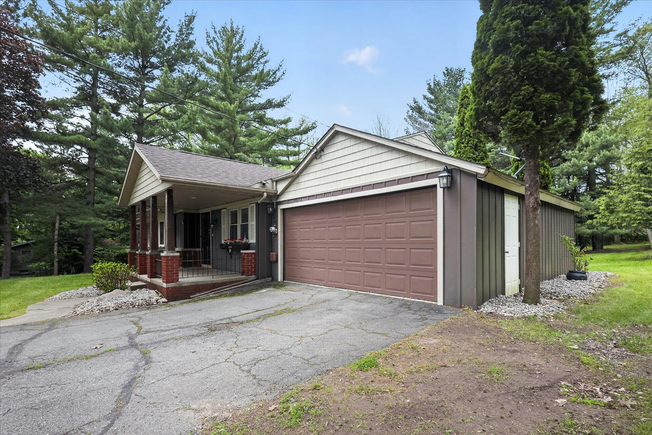 54851 N Pine Road, South Bend, IN 46628; Image #5
