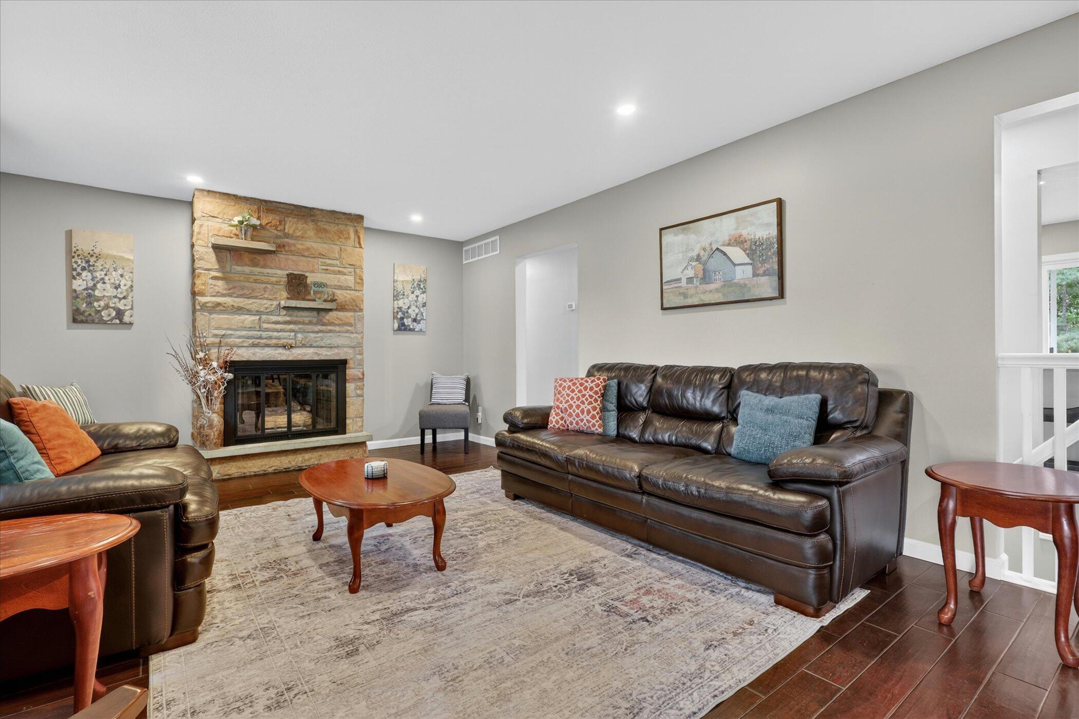 54851 N Pine Road, South Bend, IN 46628; Image #9