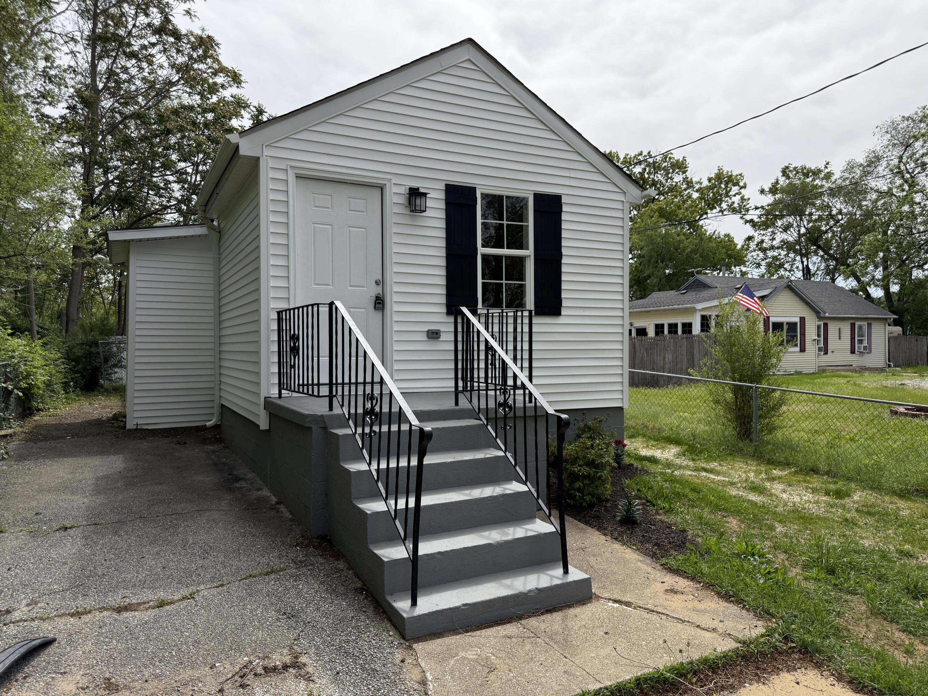 3655 Oregon Street, Lake Station, IN 46405; Image #14