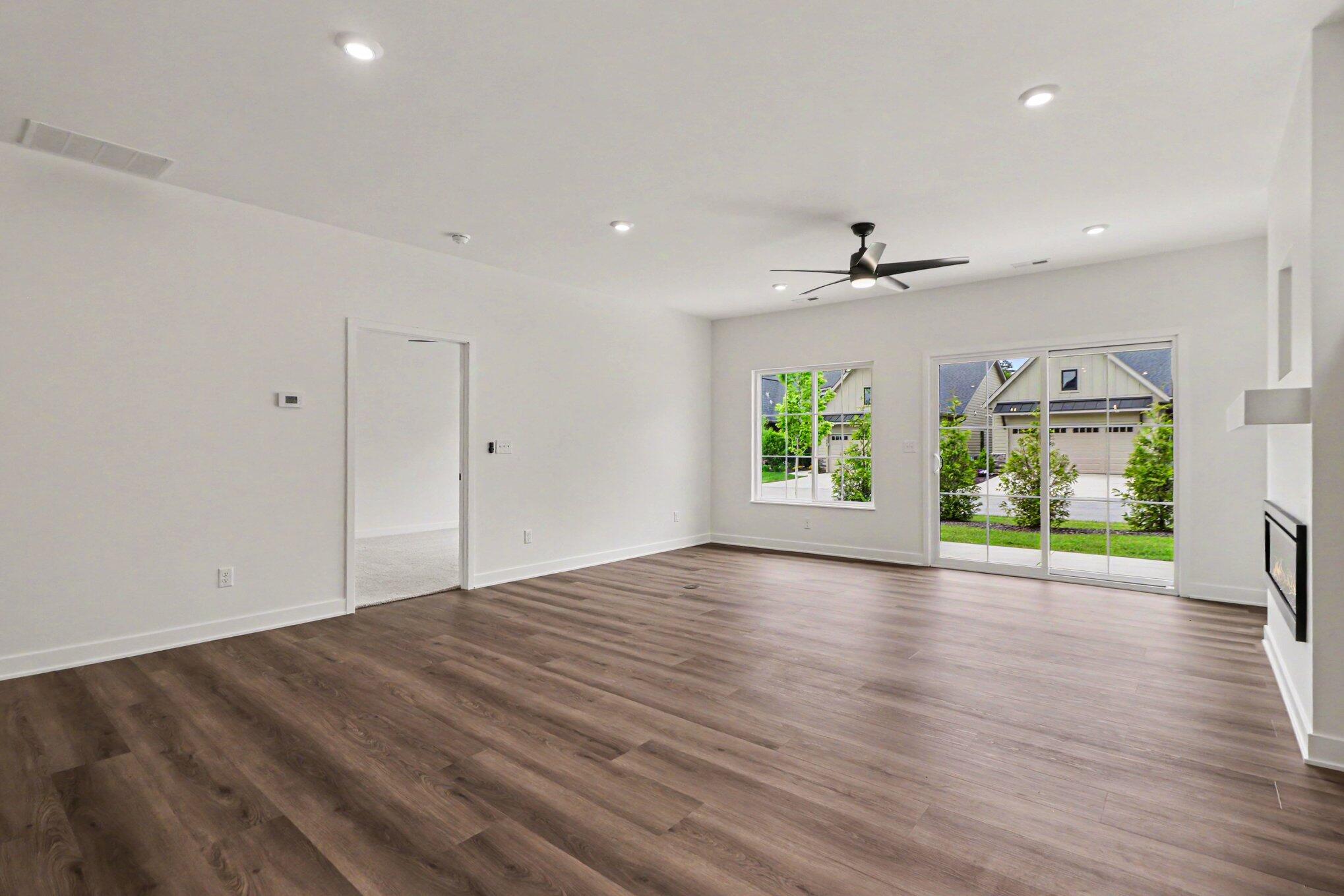 1907 E Woodglen Circle, Valparaiso, IN 46383; Image #7