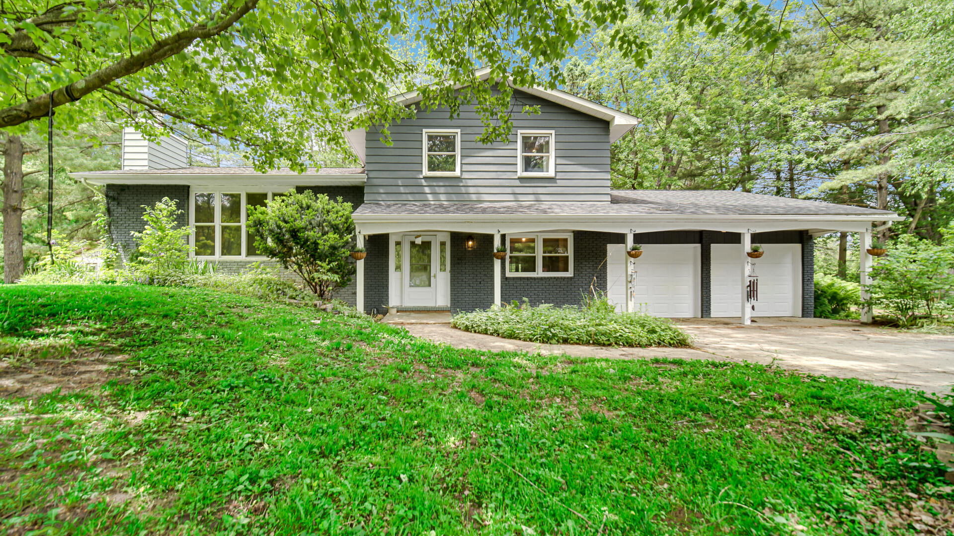 916 N County Line Road, Westville, IN 46391; Image #2