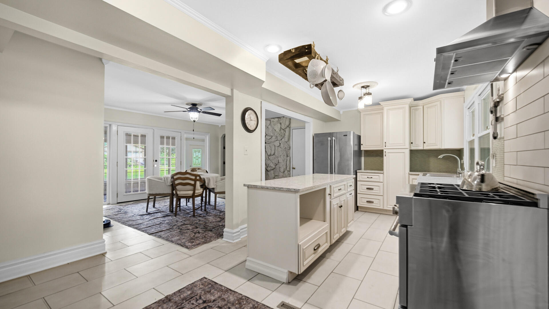 916 N County Line Road, Westville, IN 46391; Image #5