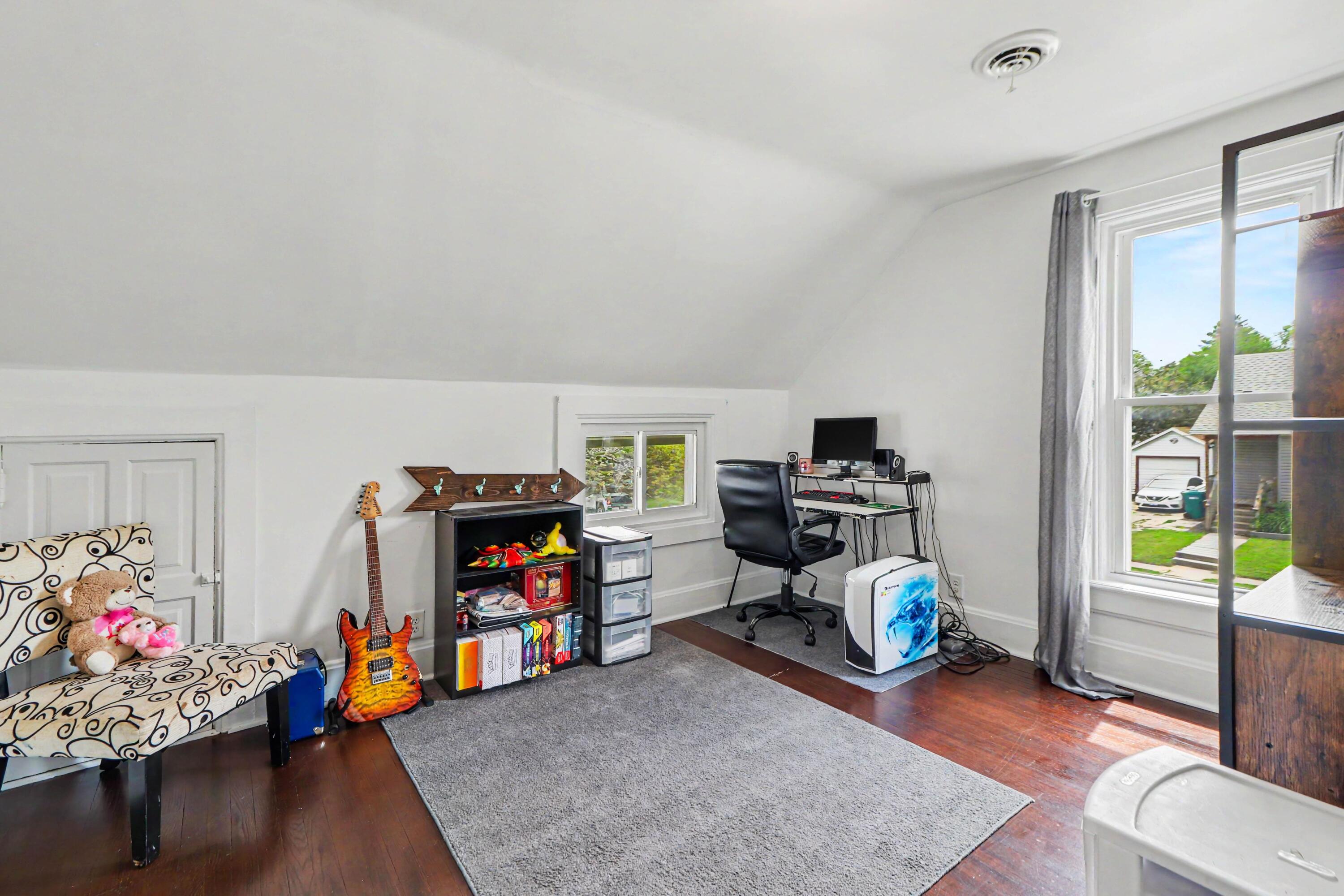 215 G Street, La Porte, IN 46350; Image #17