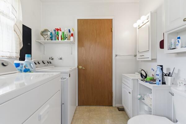 340 Midway Drive, Valparaiso, IN 46385; Image #17