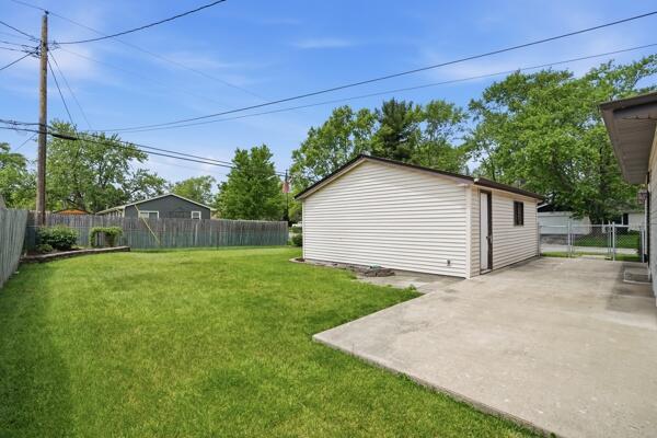 340 Midway Drive, Valparaiso, IN 46385; Image #22