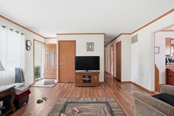 340 Midway Drive, Valparaiso, IN 46385; Image #4