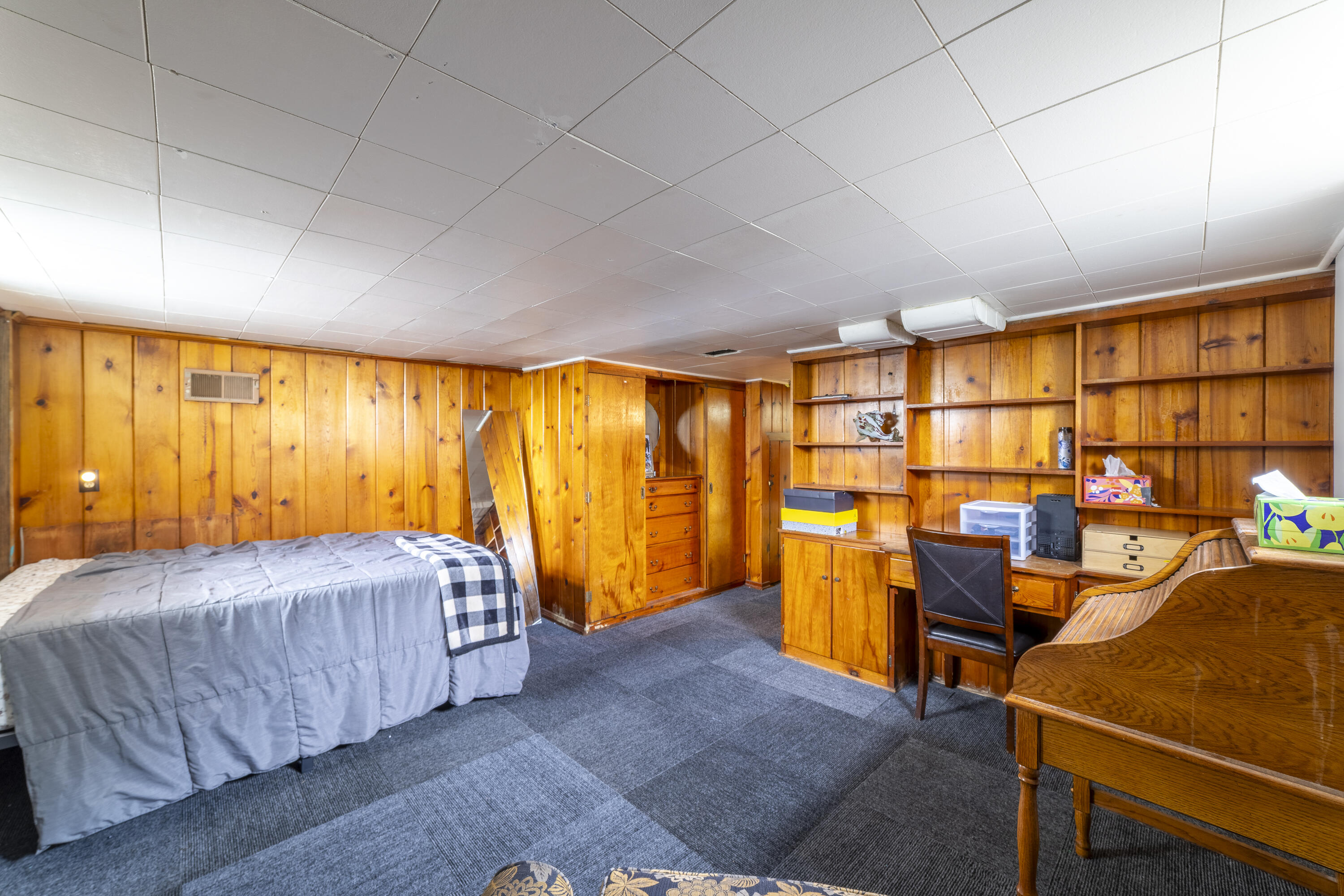 2329 Ridgewood Street, Highland, IN 46322; Image #35