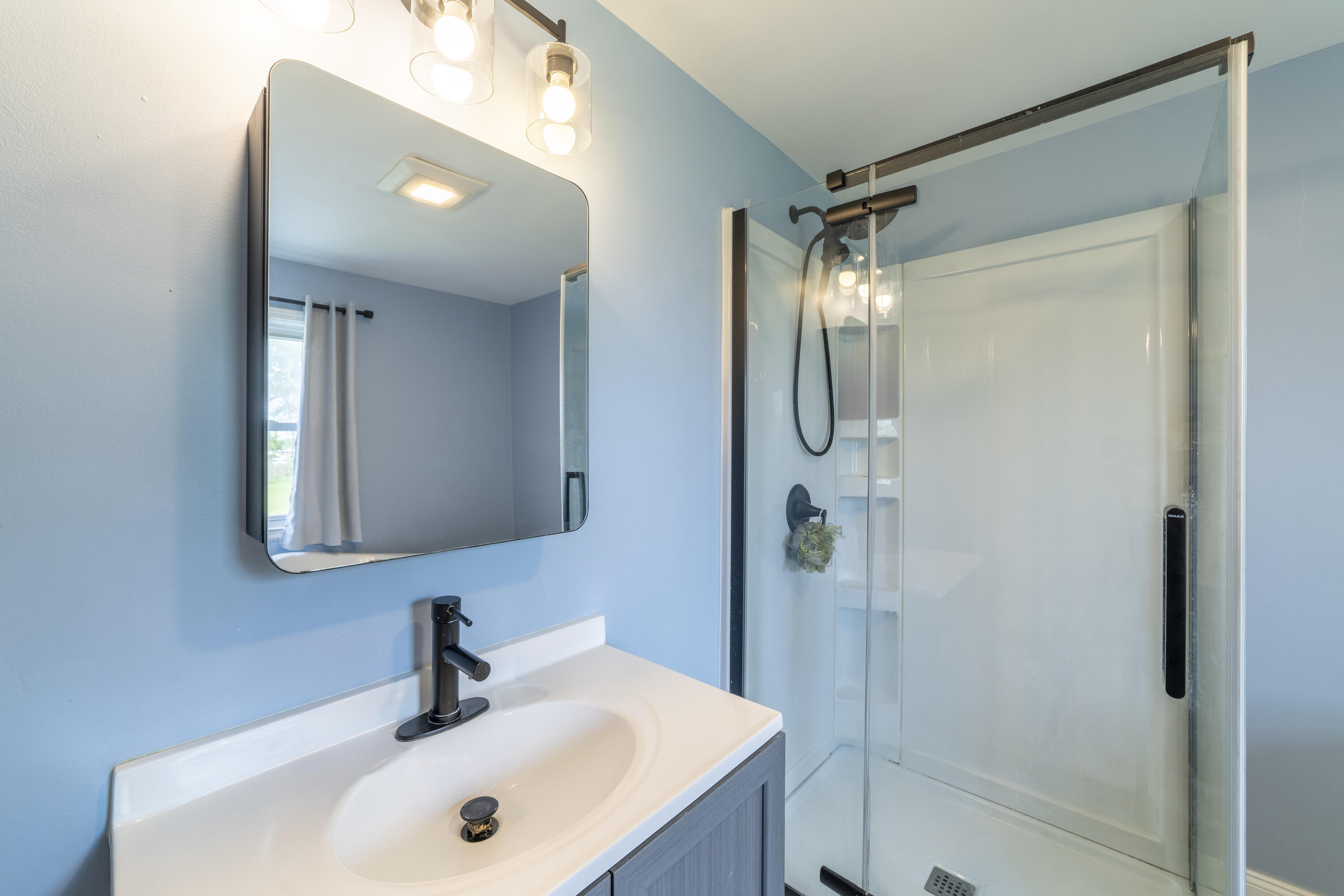 2329 Ridgewood Street, Highland, IN 46322; Image #37