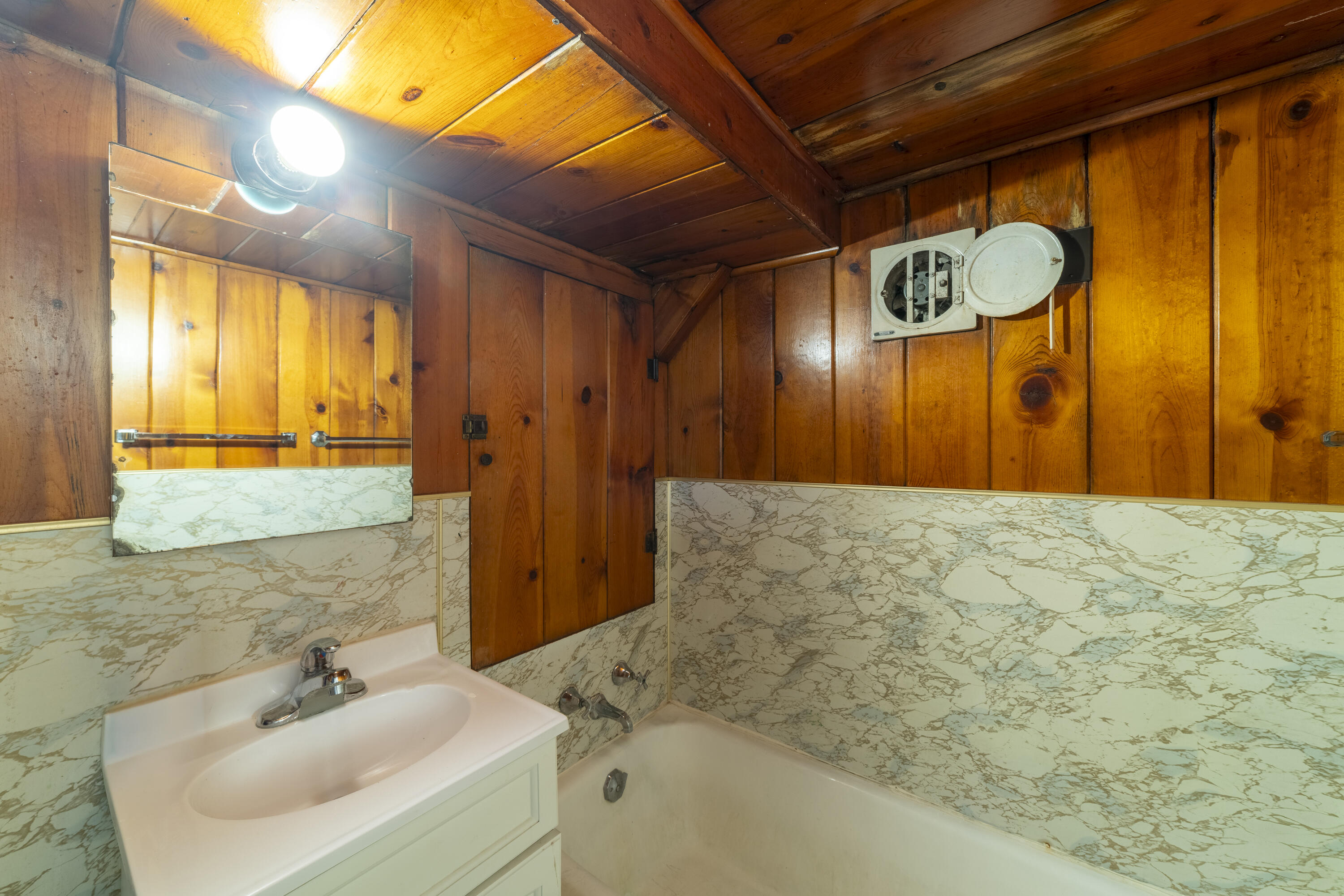 2329 Ridgewood Street, Highland, IN 46322; Image #53