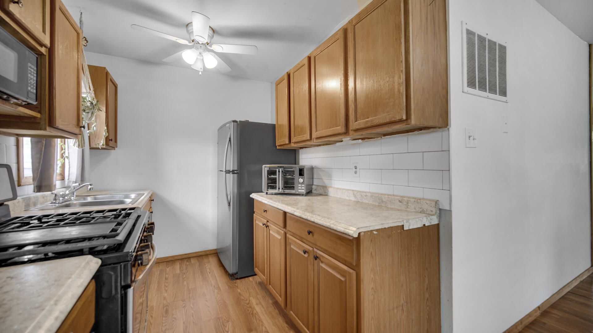 422 Saginaw Drive, Valparaiso, IN 46385; Image #3