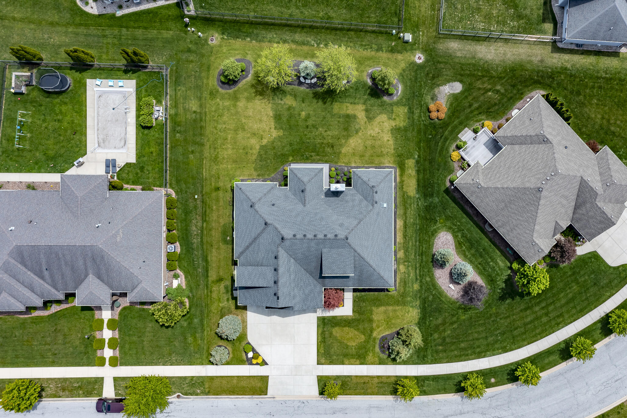 9863 Elle Avenue, St. John, IN 46373; Image #78
