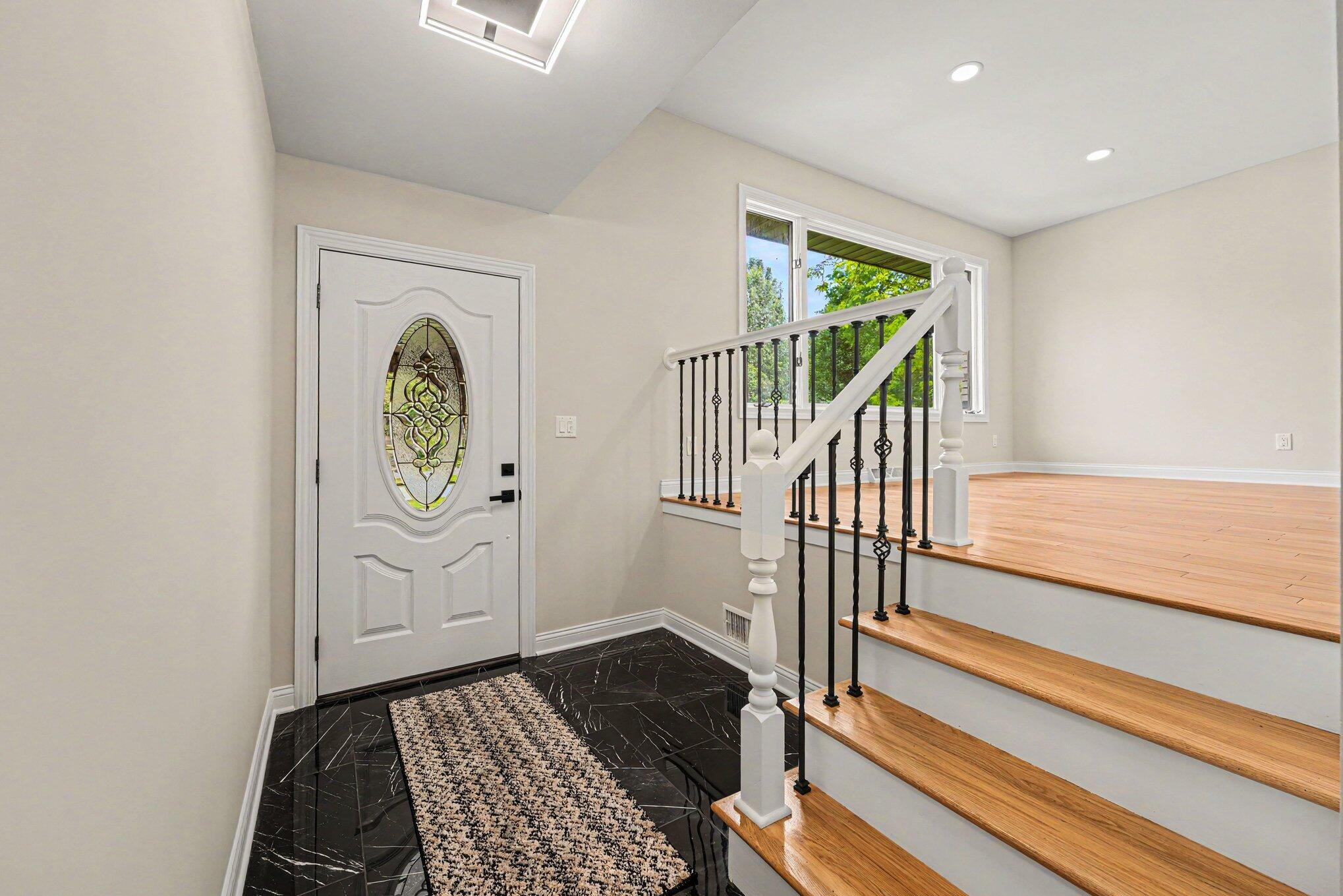 9792 W Oakridge Drive, St. John, IN 46373; Image #2