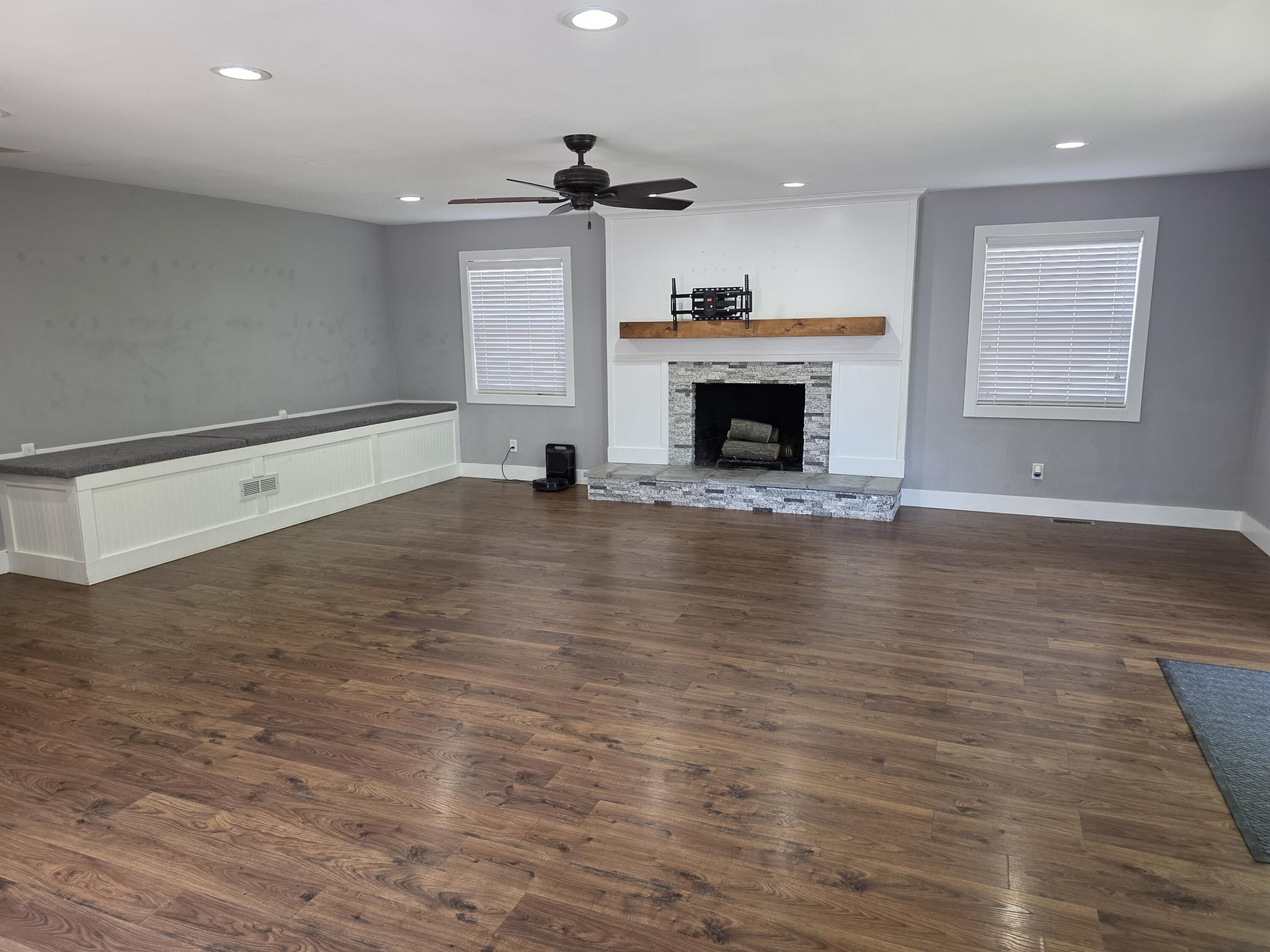 405 Fairview Avenue, Crown Point, IN 46307; Image #12