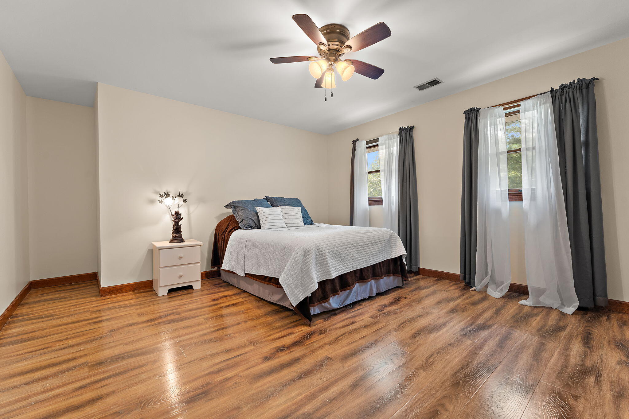 249 W 700 N, Valparaiso, IN 46385; Image #20